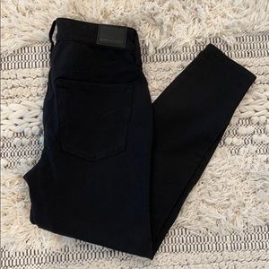 American Eagle Hi-Rise Jeggings. Size 27.